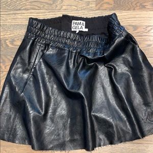 ⚡️PAM & GELA “LEATHER” MINI-SKIRT⚡️Size Small